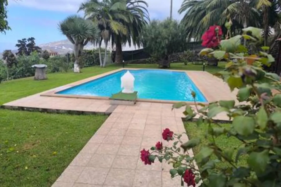 Espectacular Villa Con Piscina Y Vistas Al Valle Cruz Santa Spain