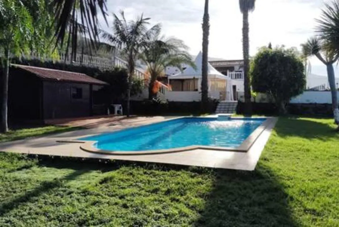 Espectacular Villa Con Piscina Y Vistas Al Valle Cruz Santa